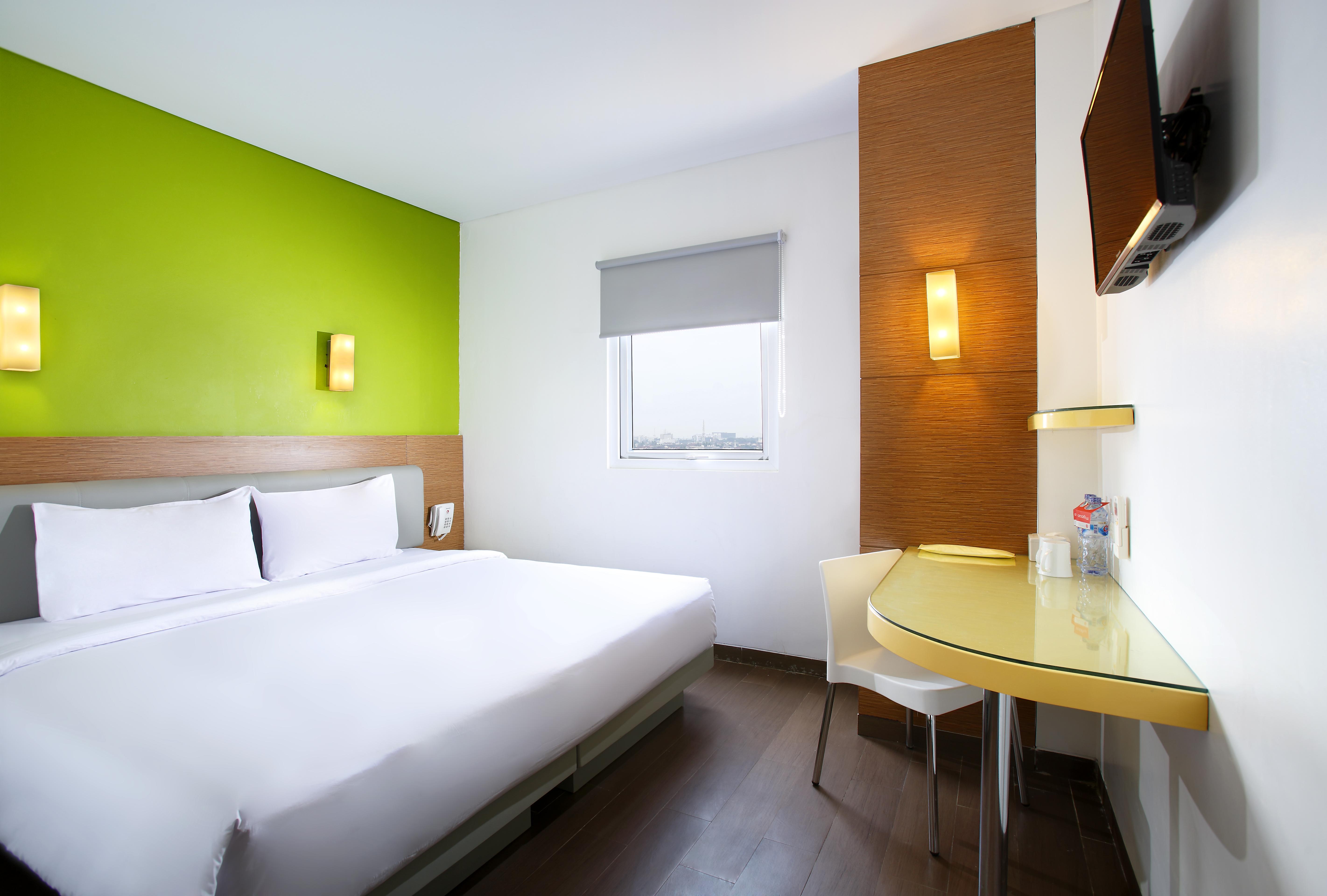 Amaris Hotel Palembang Exterior photo